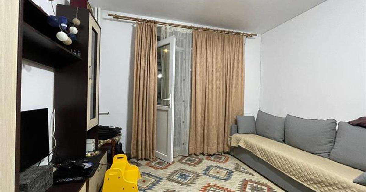 Apartament semidecomandat cu 2 camere în zona 23 August, Tulcea