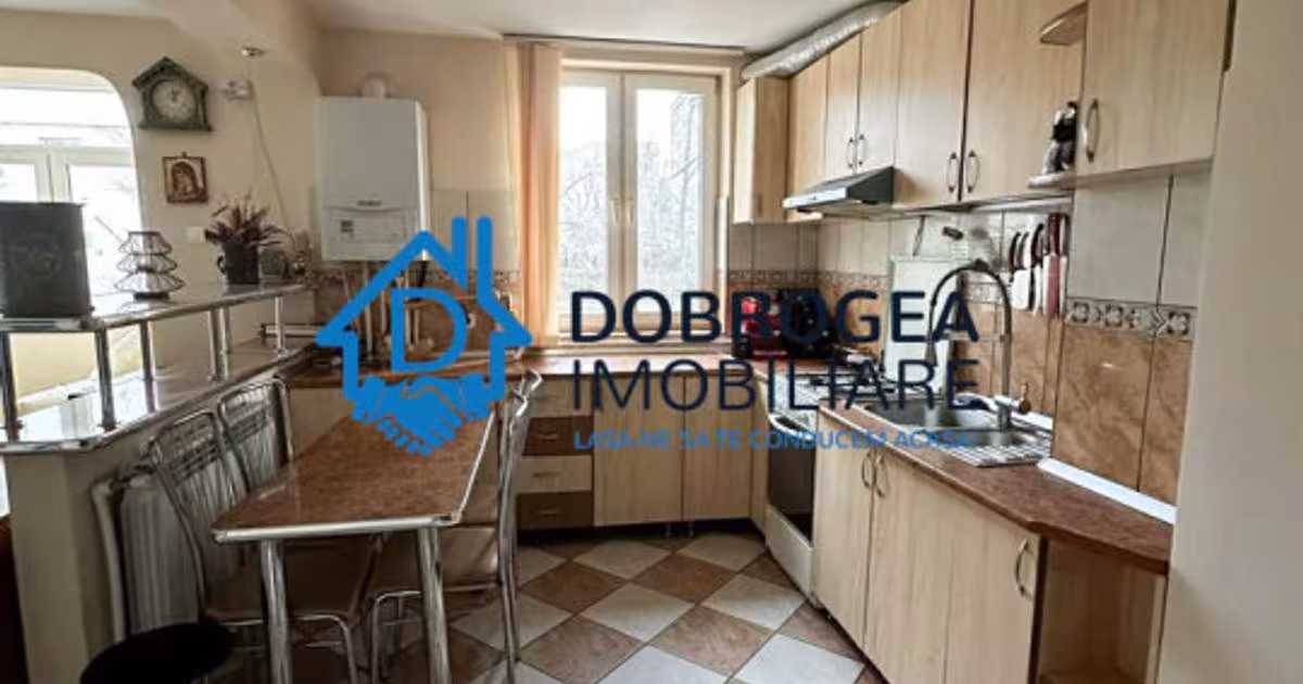 Apartament semidecomandat cu 3 camere în zona 23 August, Tulcea
