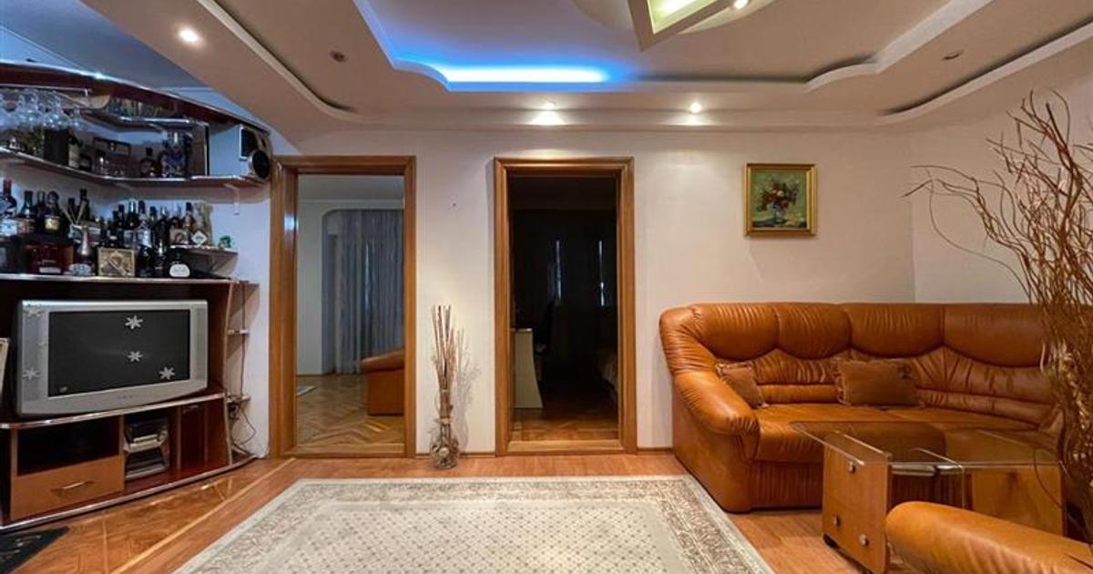 Apartament decomandat cu 3 camere în zona Central, Tulcea