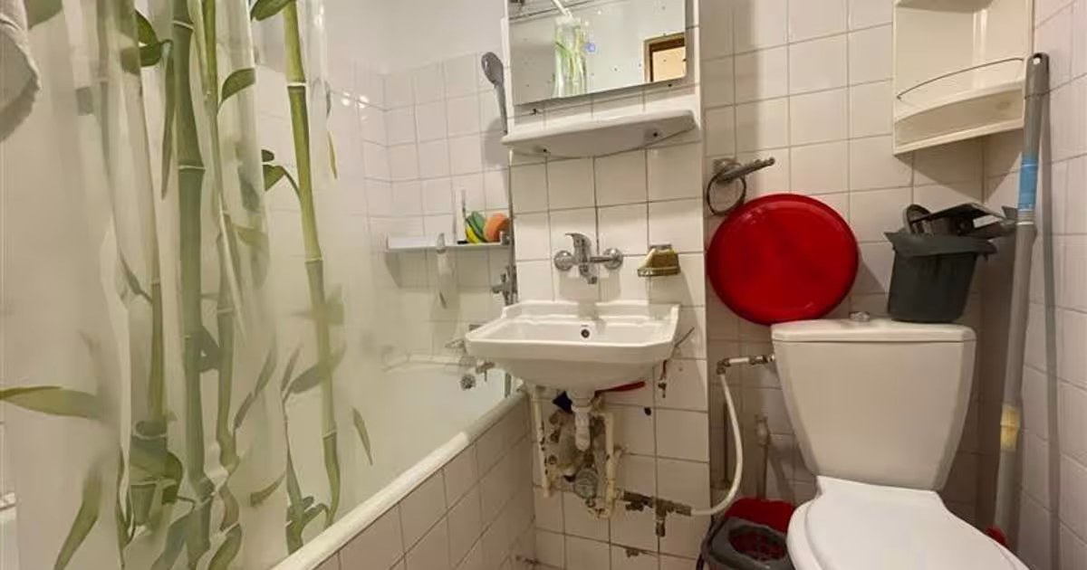 Apartament semidecomandat cu 4 camere în zona Spitalului, Tulcea