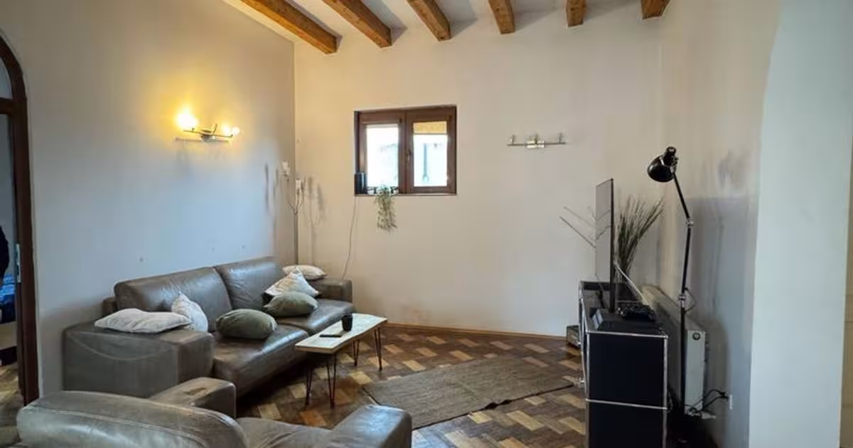 Apartament semidecomandat cu 4 camere în zona Universitate, Ultracentral