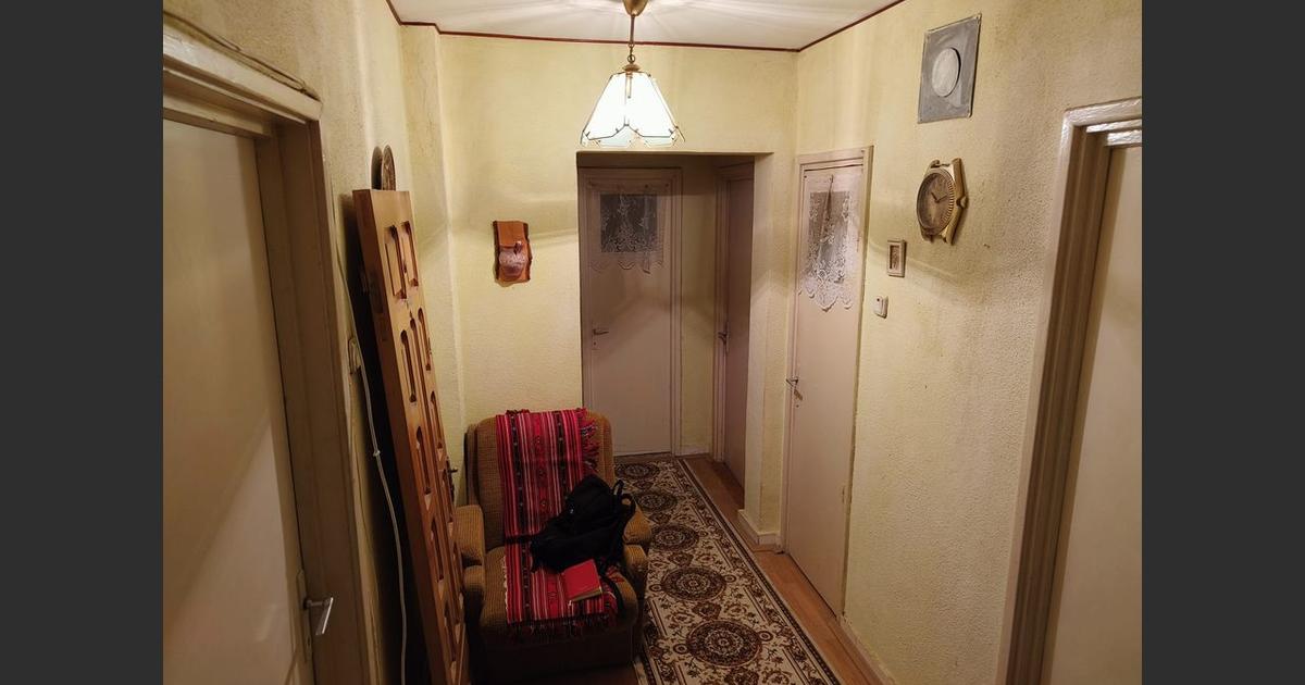 Apartament semidecomandat cu 4 camere în zona Kogălniceanu, Vaslui