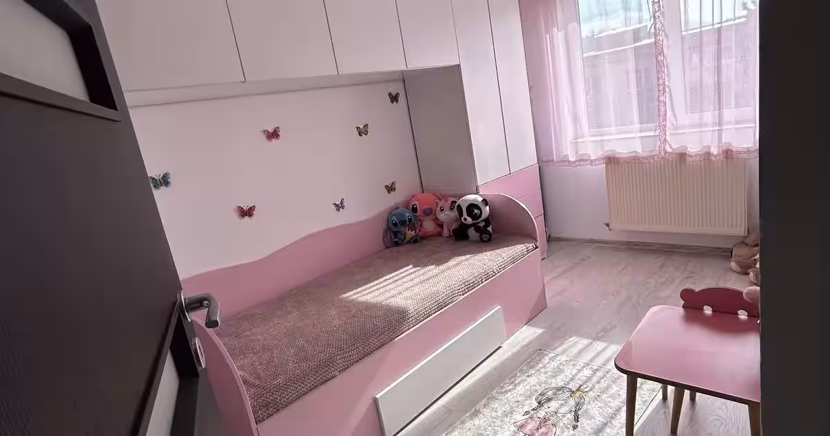 Apartament decomandat cu 3 camere în zona Est, Zalău