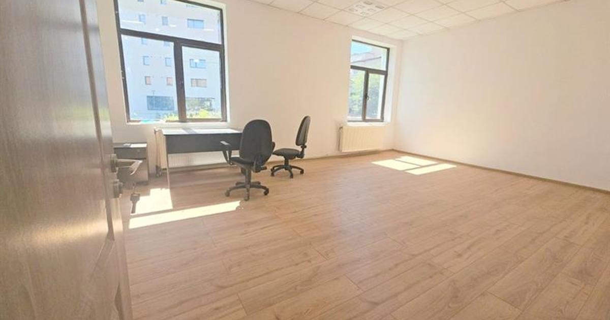 Birou 45 mp în zona Nord, Bacău