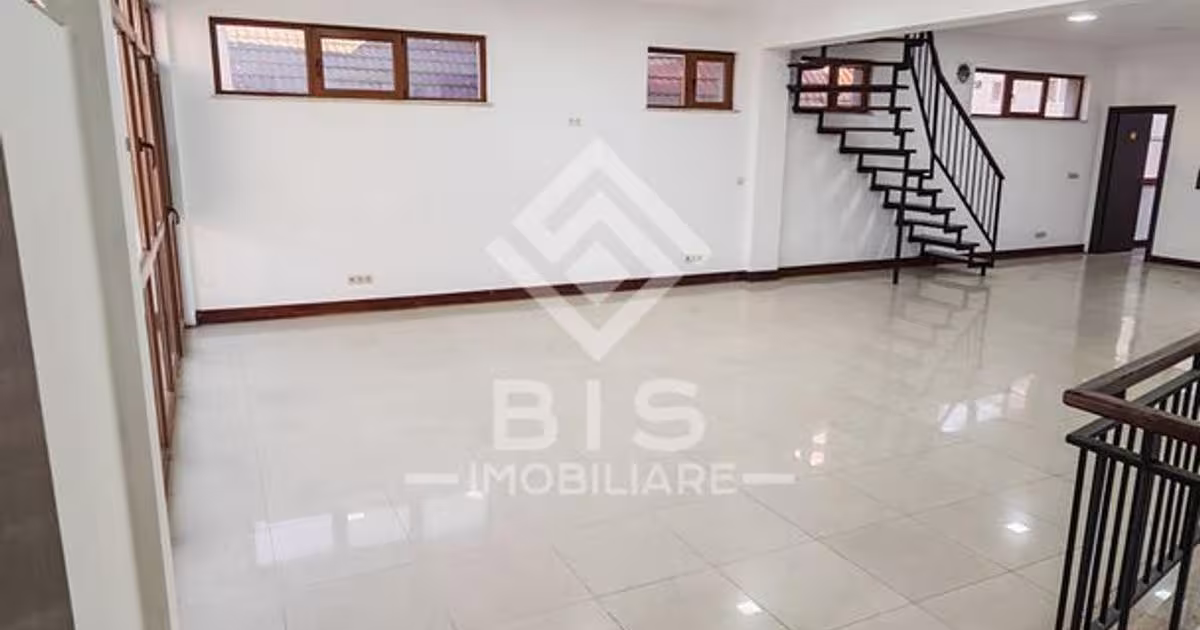 Birou 90 mp în zona Central, Bistrița