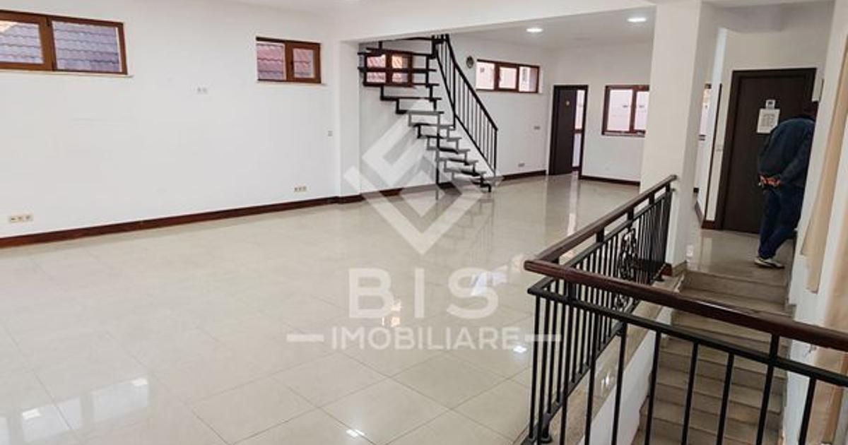 Birou 90 mp în zona Central, Bistrița