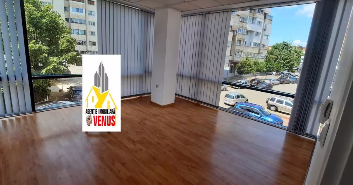 Birou 50 mp în zona Ultracentral, Botoșani preț 200 - 240 € + TVA / lună