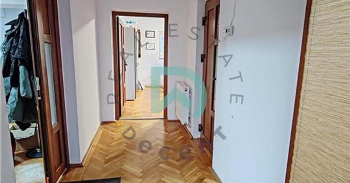 Birou în zona Tractorul, Brașov