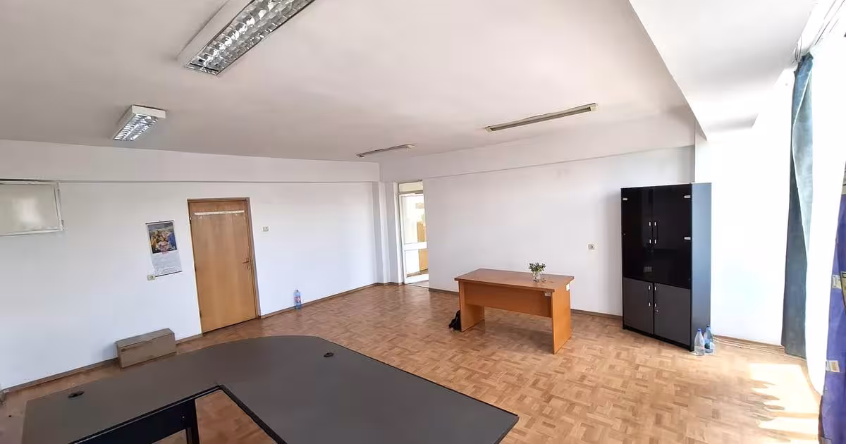 Birou 82 mp în zona Central, Focșani