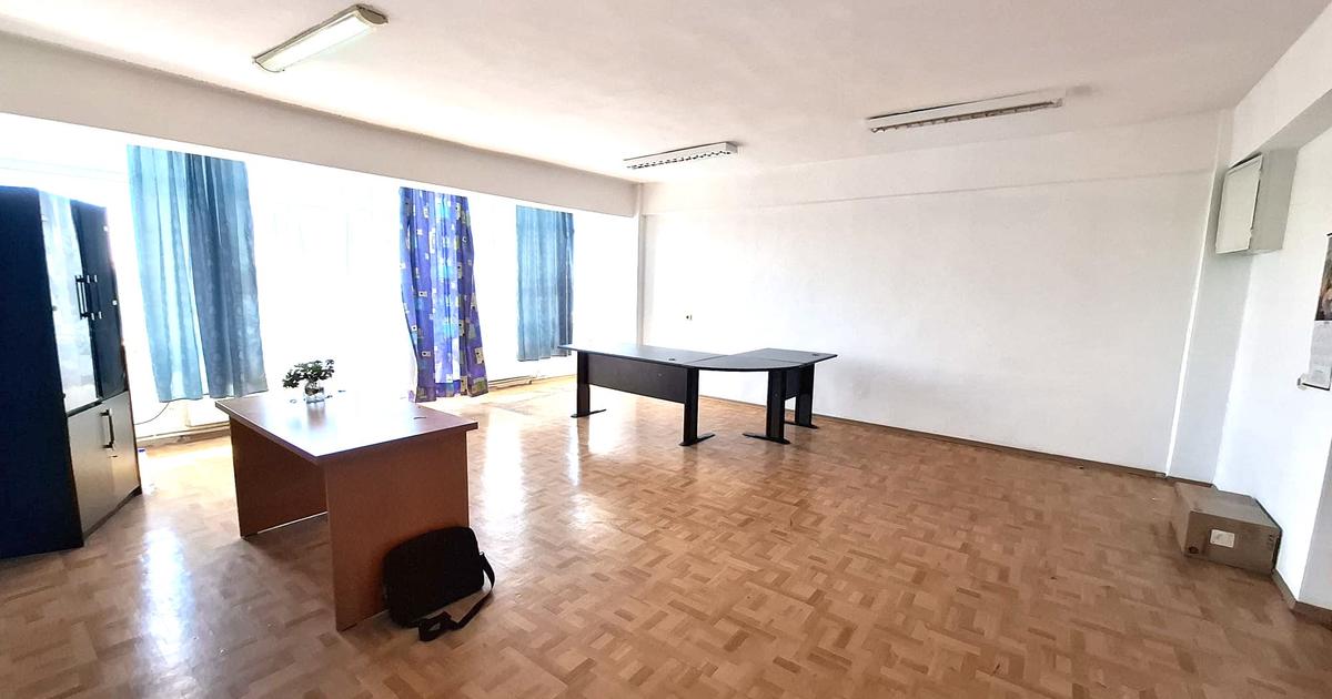 Birou 82 mp în zona Central, Focșani
