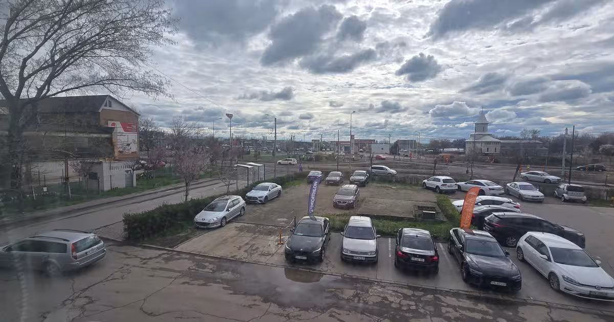 Birou 220 mp în zona Exterior Sud, Focșani preț 100 - 600 € + TVA / lună