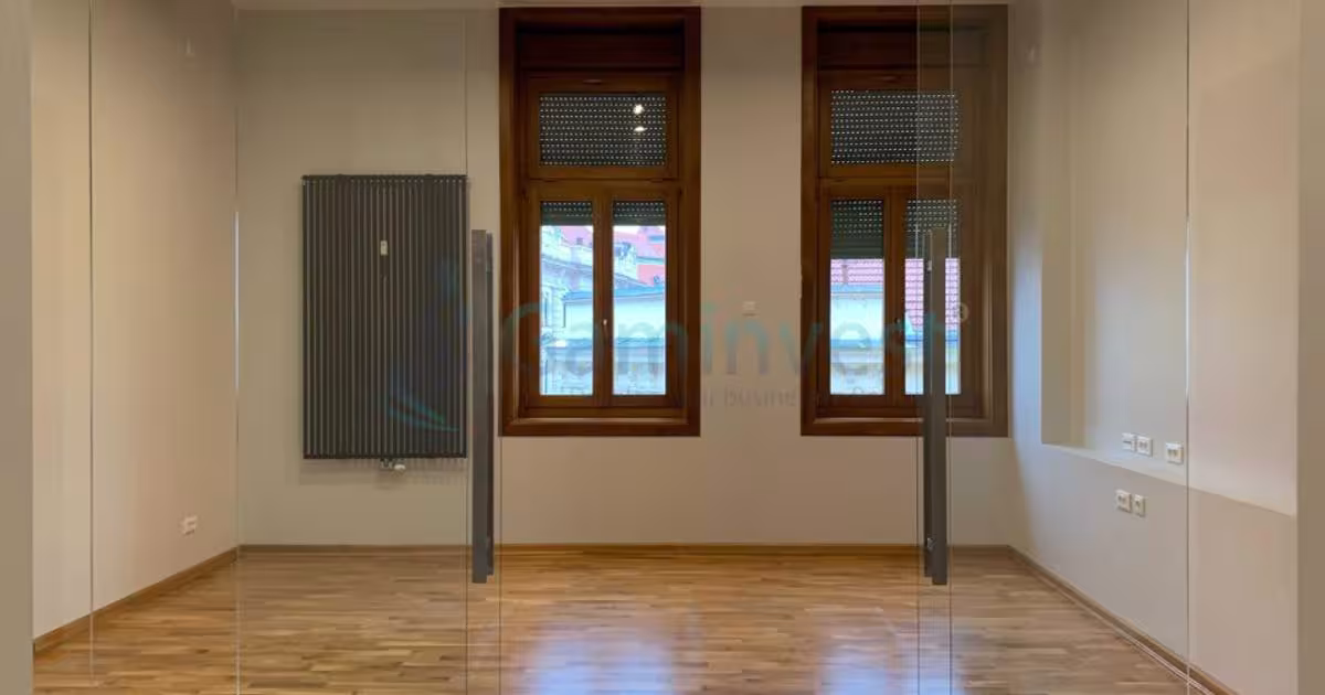 Birou 50 mp în zona Ultracentral, Oradea