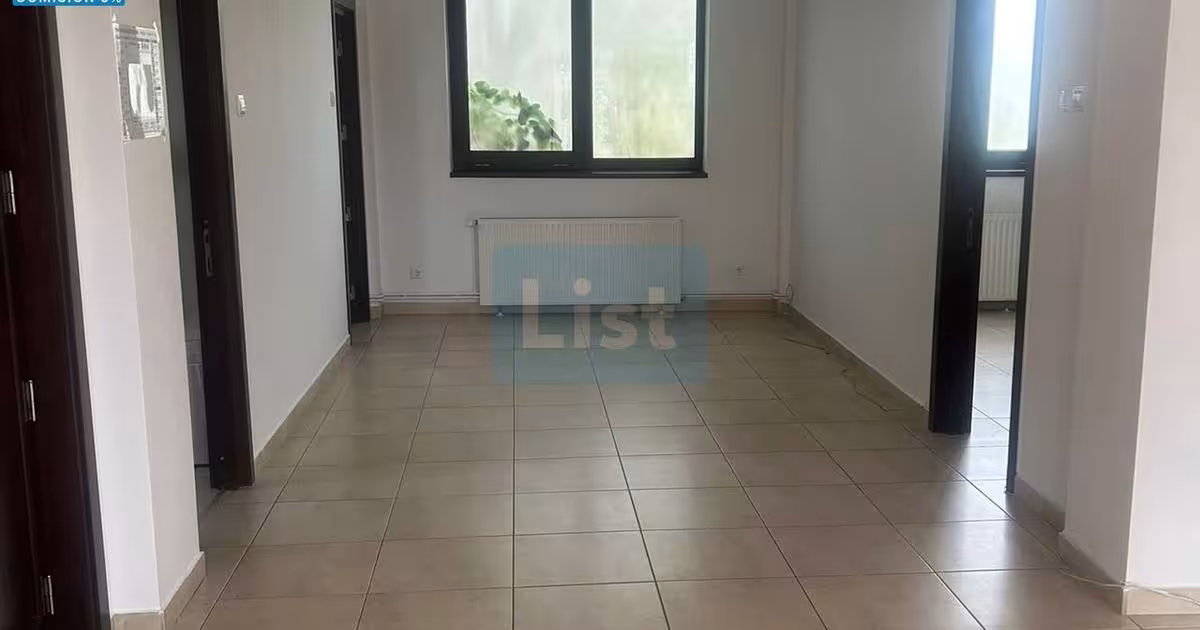 Birou 66.22 mp în zona Exercițiu, Pitești preț 3.000 RON / lună