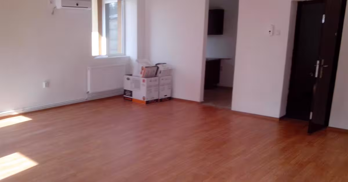 Birou 55 mp în zona Teilor, Pitești
