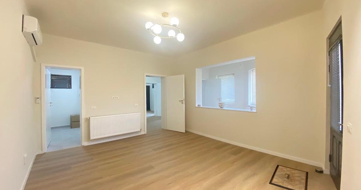 Birou 53 mp în zona Ultracentral, Pitești