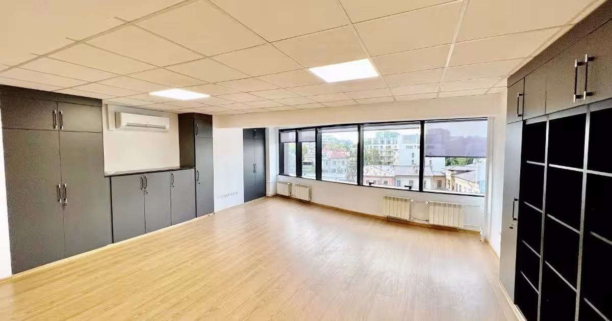 Birou 249 mp în zona P-ța Unirii, Sector 3 preț 418 - 1.147 € + TVA / lună