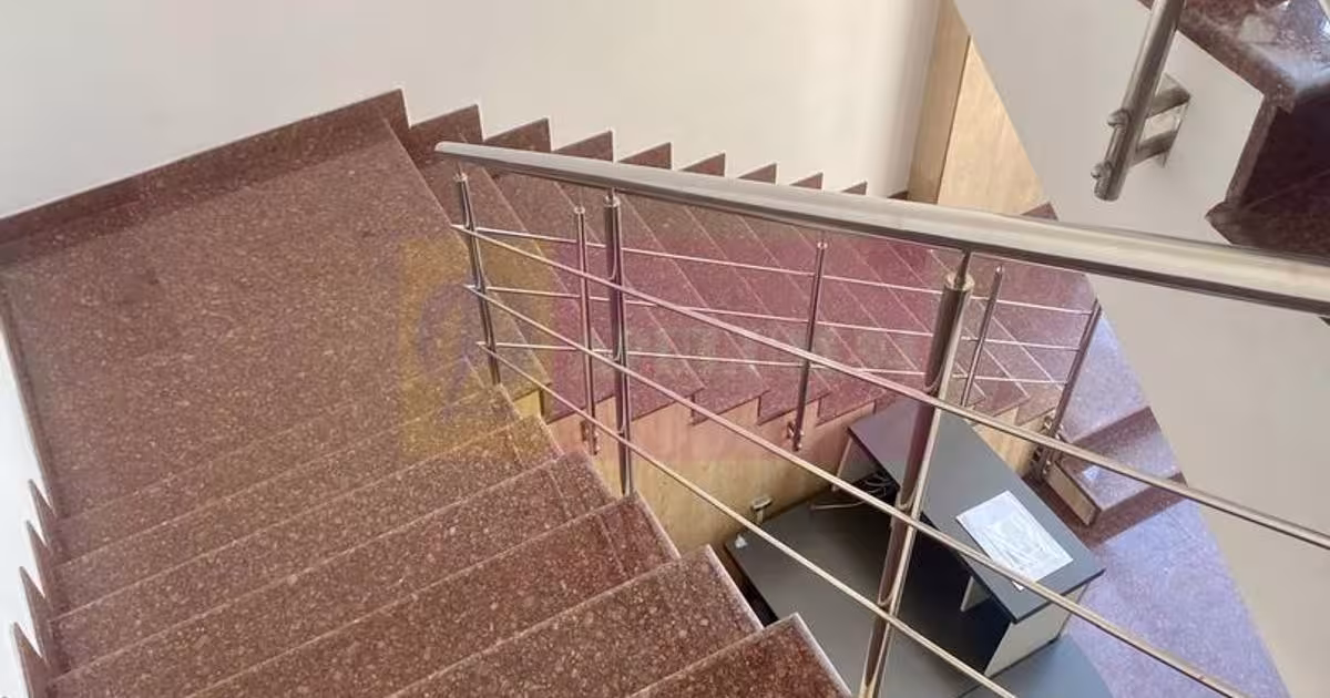 Birou în zona Națiunile Unite, Sector 4