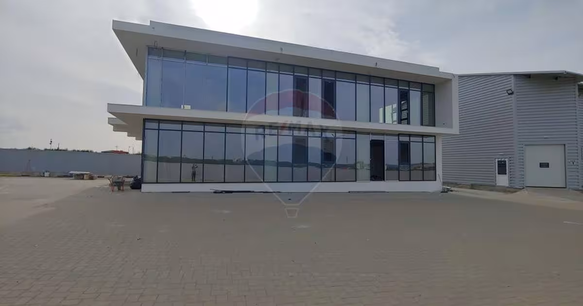 Birou în zona Est, Suceava