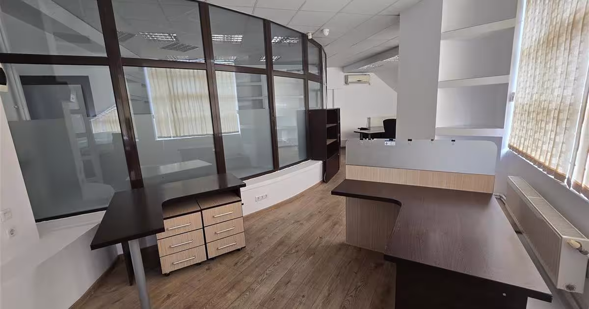 Birou 180 mp în zona Vest, Suceava