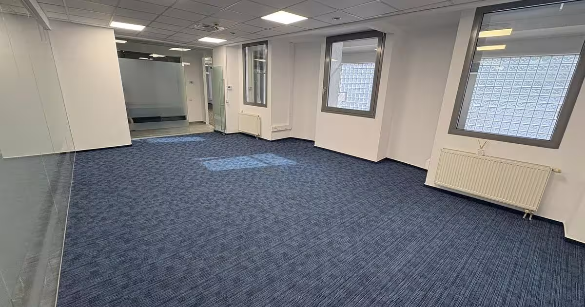 Birou 422 mp în zona Universitate, Ultracentral preț 585 - 4.901 € + TVA / lună