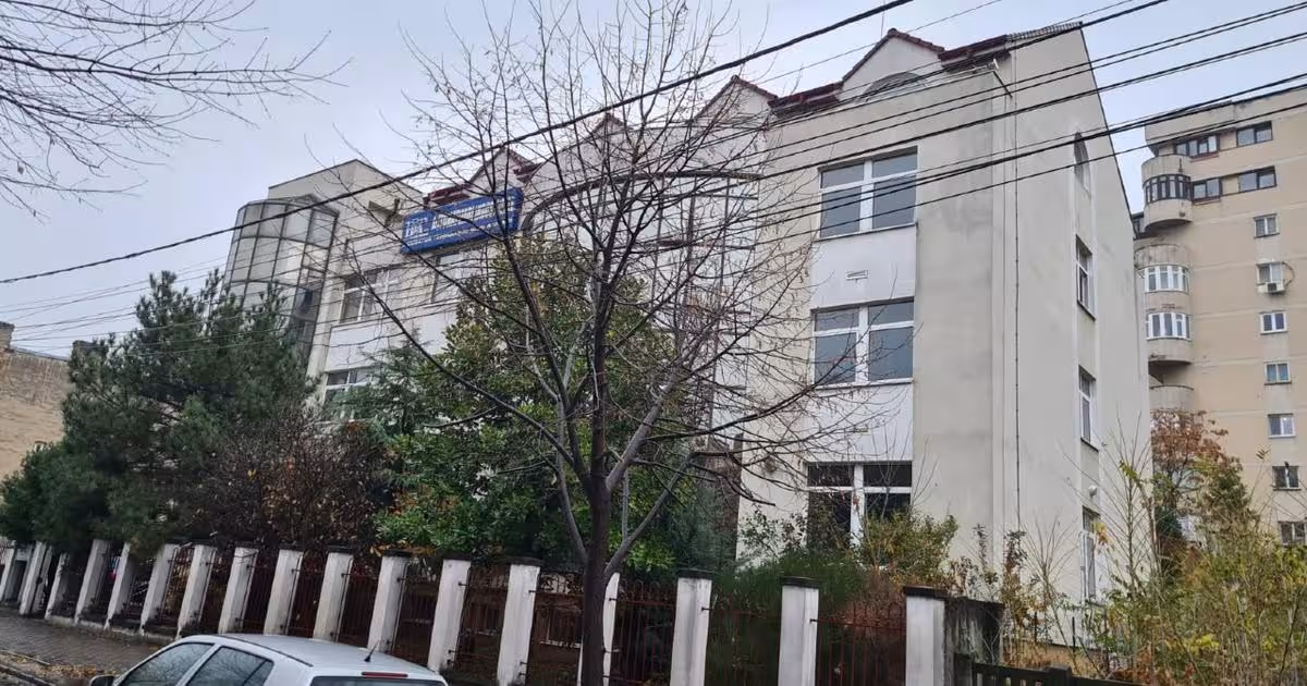 Birou 1820 mp în zona Central, Craiova