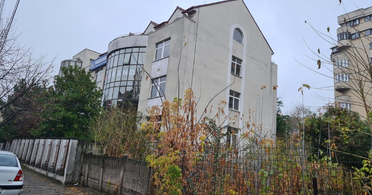 Birou 1820 mp în zona Central, Craiova