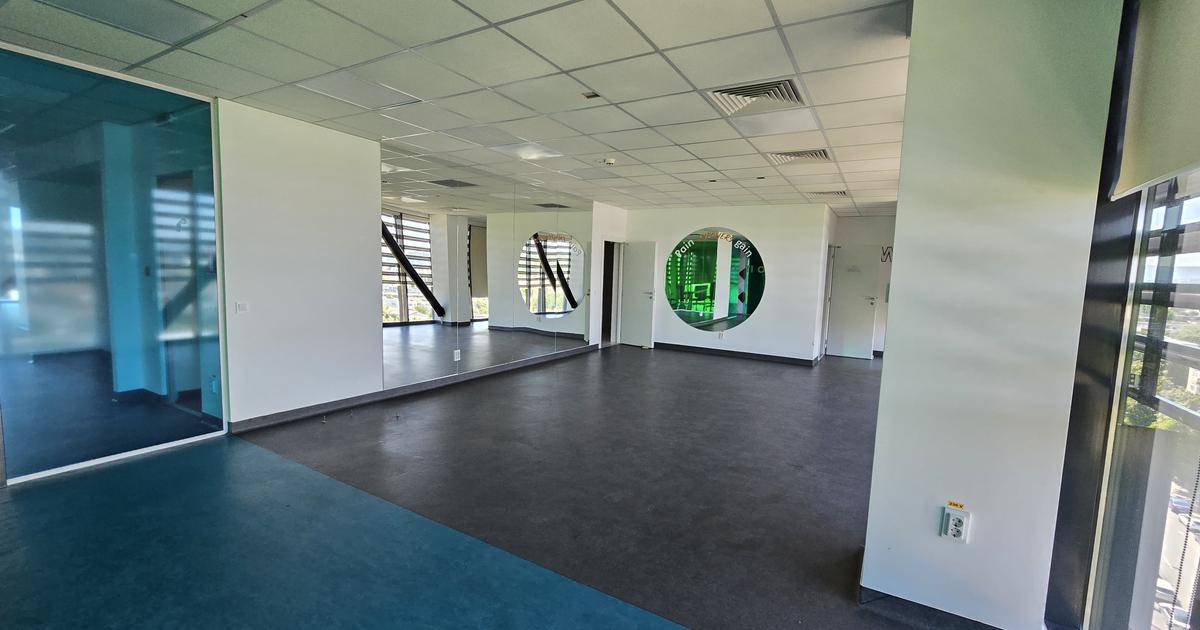 Birou 4900 mp în zona Central, Iași preț necomunicat