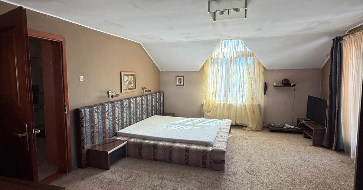 Casă cu 3 camere în zona Florilor, Brașov