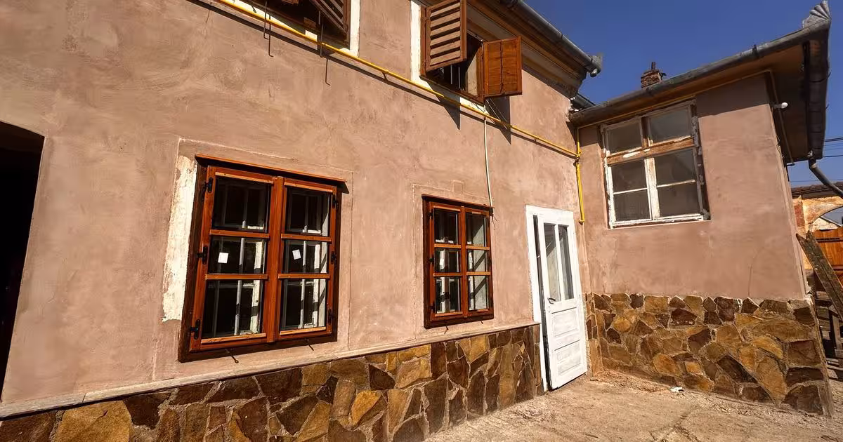 Casă cu 6 camere în Cristian