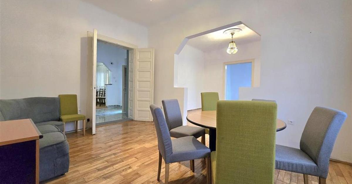 Casă cu 3 camere în zona Central, Oradea