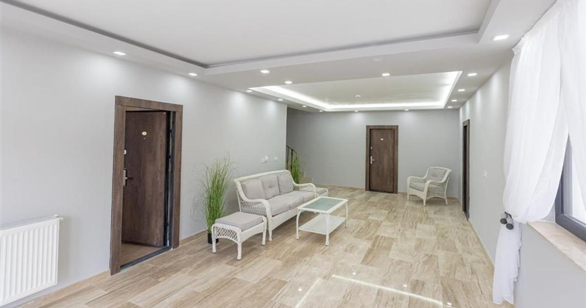 Casă cu 11 camere în zona Nufărul, Oradea