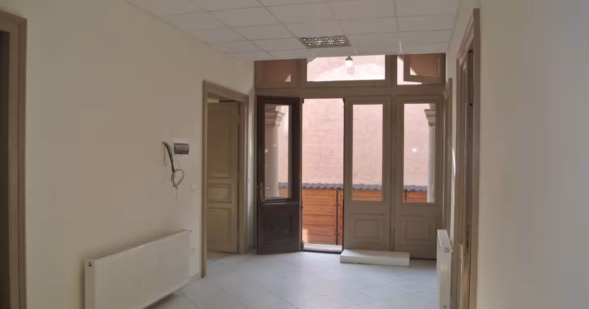 Casă 110 mp cu 5 camere în zona Popa Șapcă, Pitești