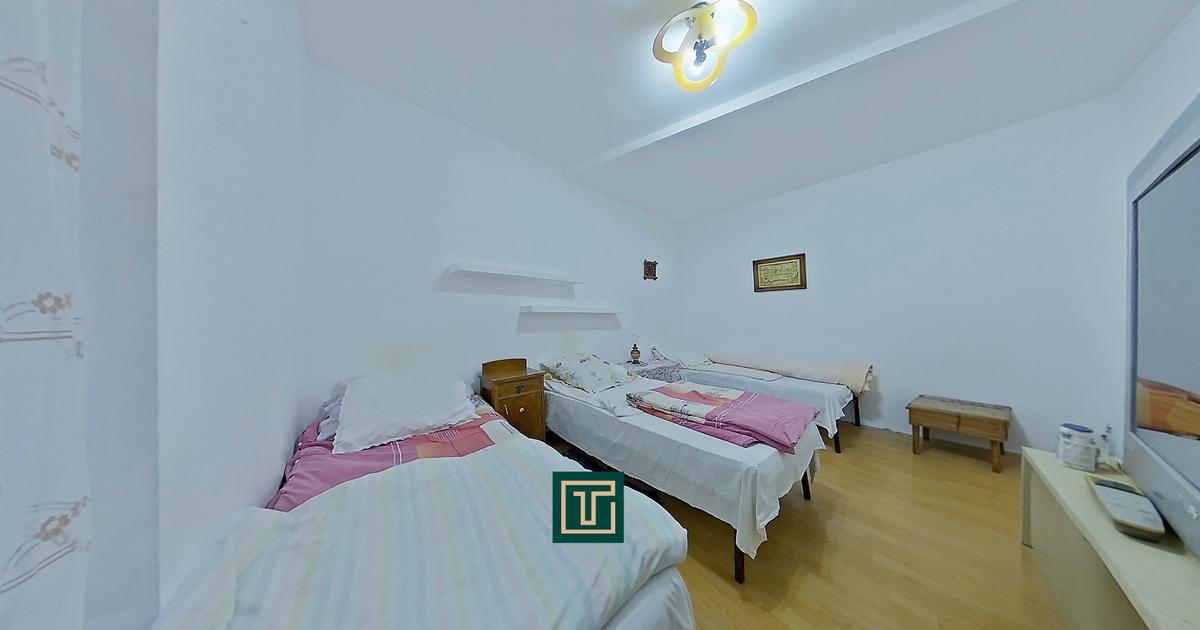 Casă cu 2 camere în Vladimirescu