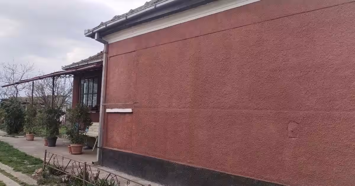 Casă 60 mp cu 3 camere în Amați