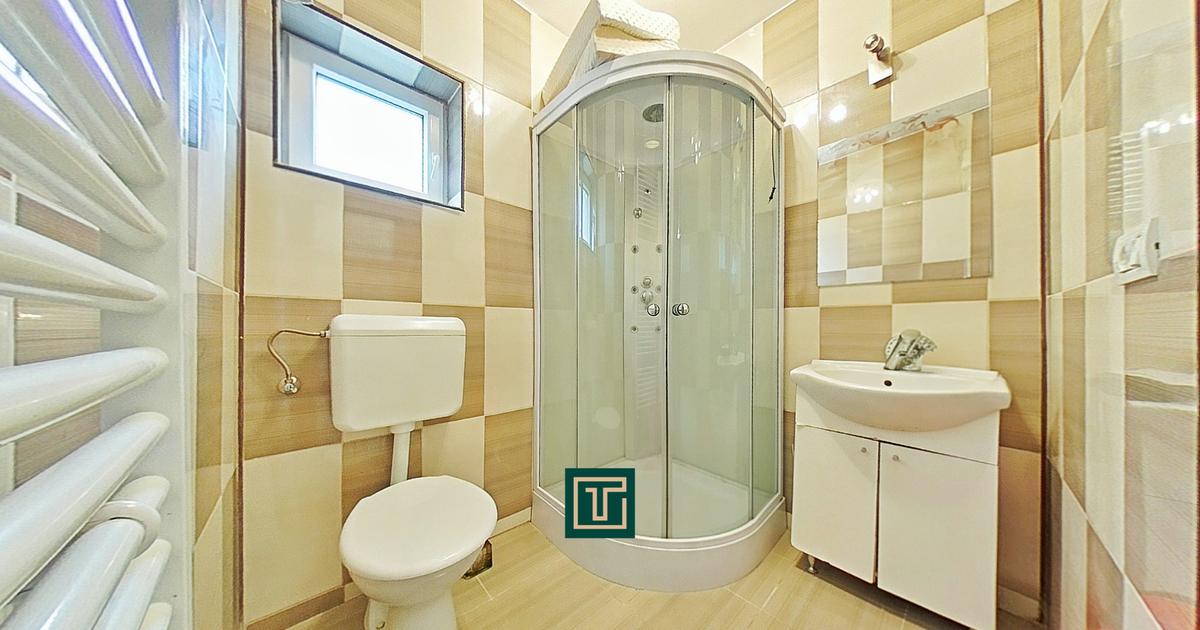 Casă cu 5 camere în zona Exterior Vest, Arad