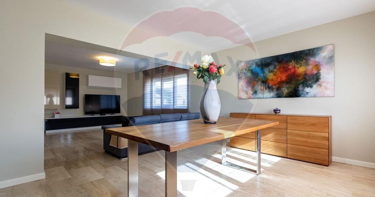 Casă cu 5 camere în zona Central, Bacău