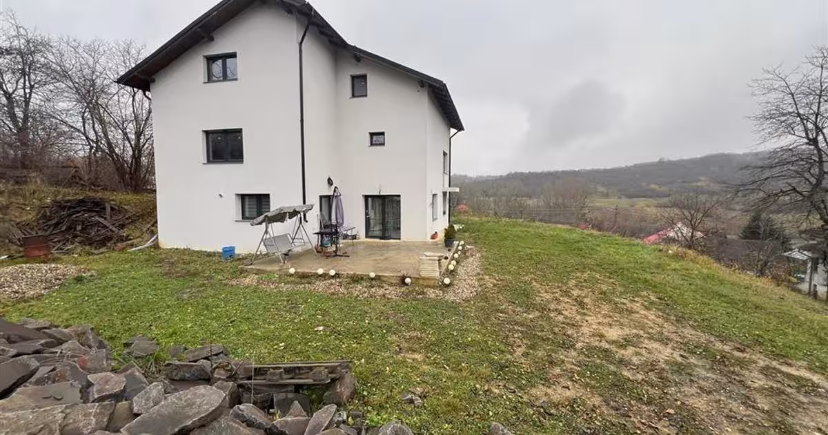 Casă cu 6 camere în zona Nord-Est, Baia Mare