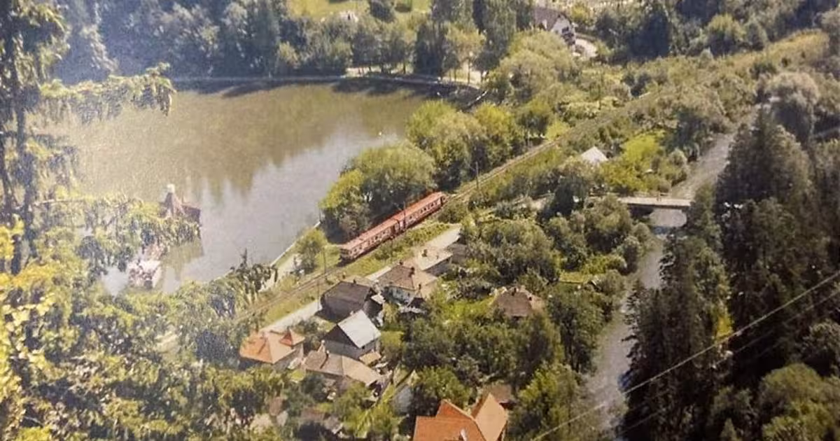 Casă 550 mp cu 15 camere în zona Vest, Băile Tușnad