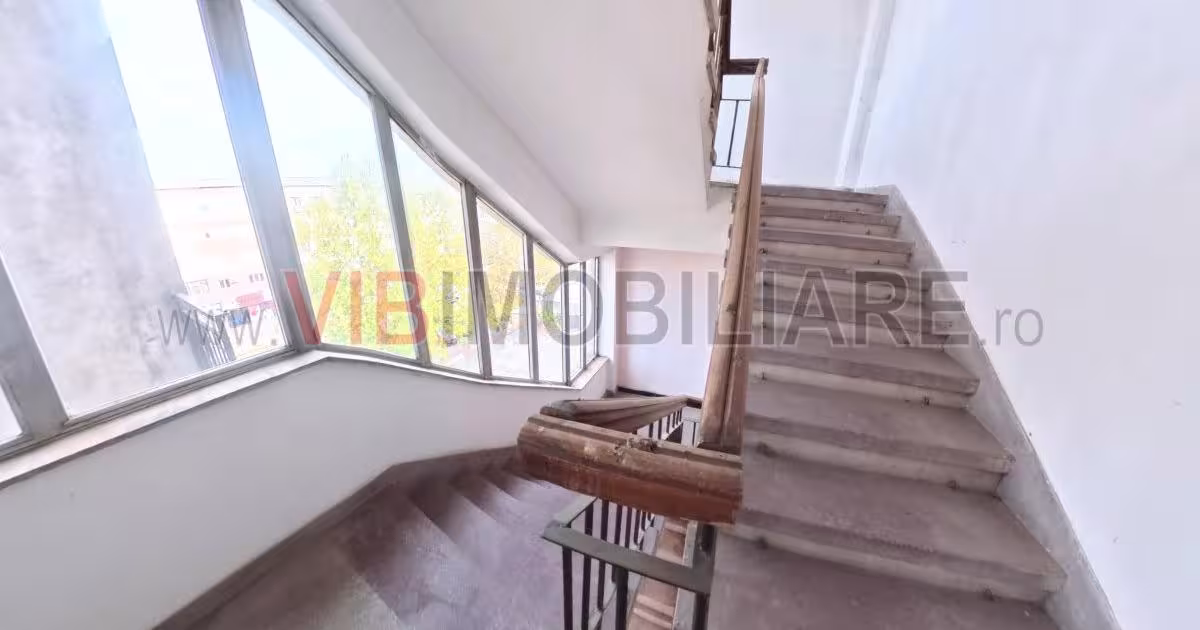 Casă cu 48 camere în zona Ultracentral, Balș