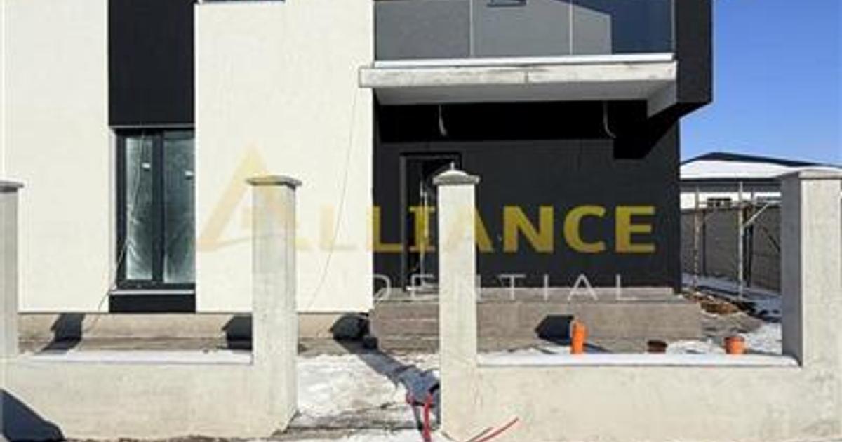 Casă cu 4 camere în Berceni