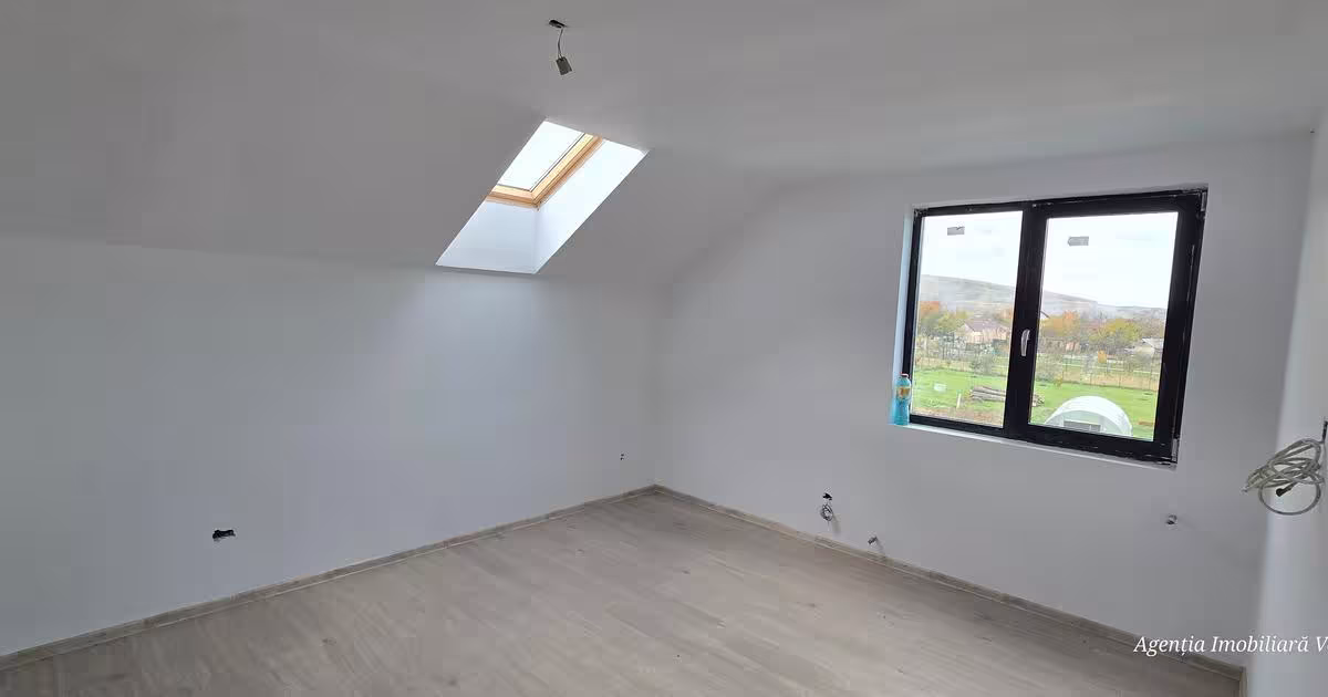 Casă 145 mp cu 5 camere în zona Central, Botoșani