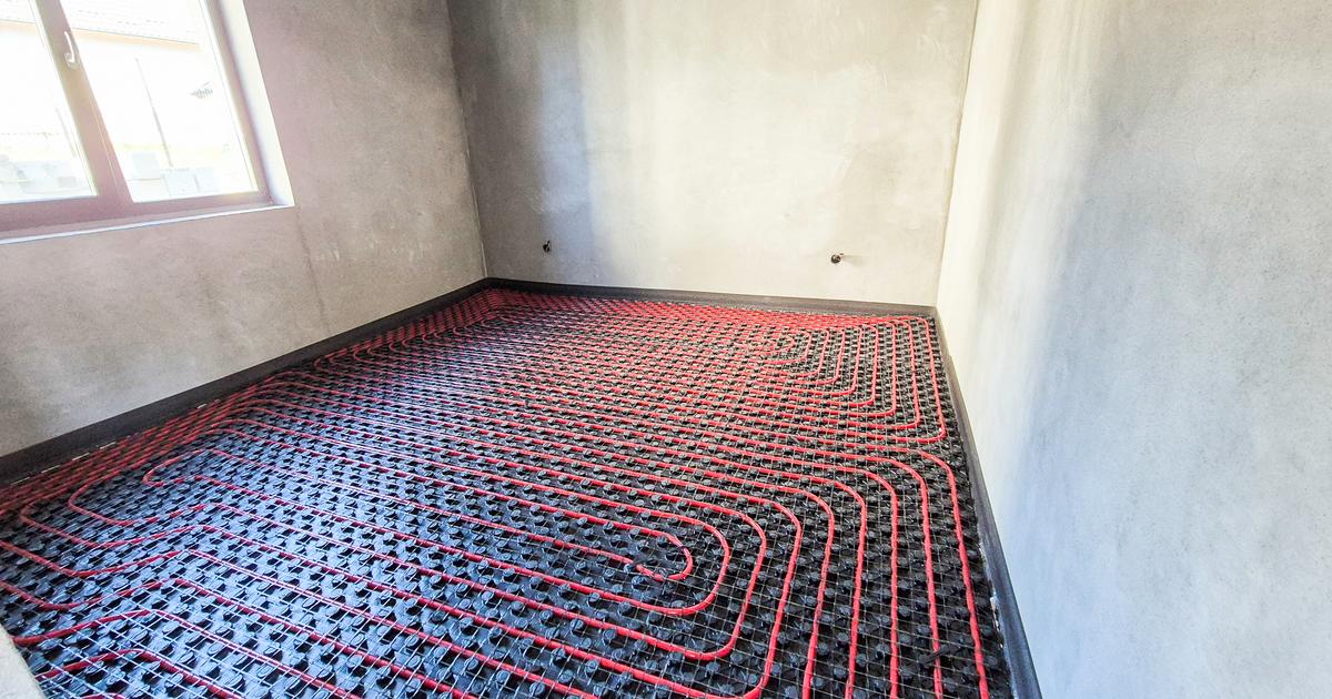 Casă 90 mp cu 3 camere în Bradu