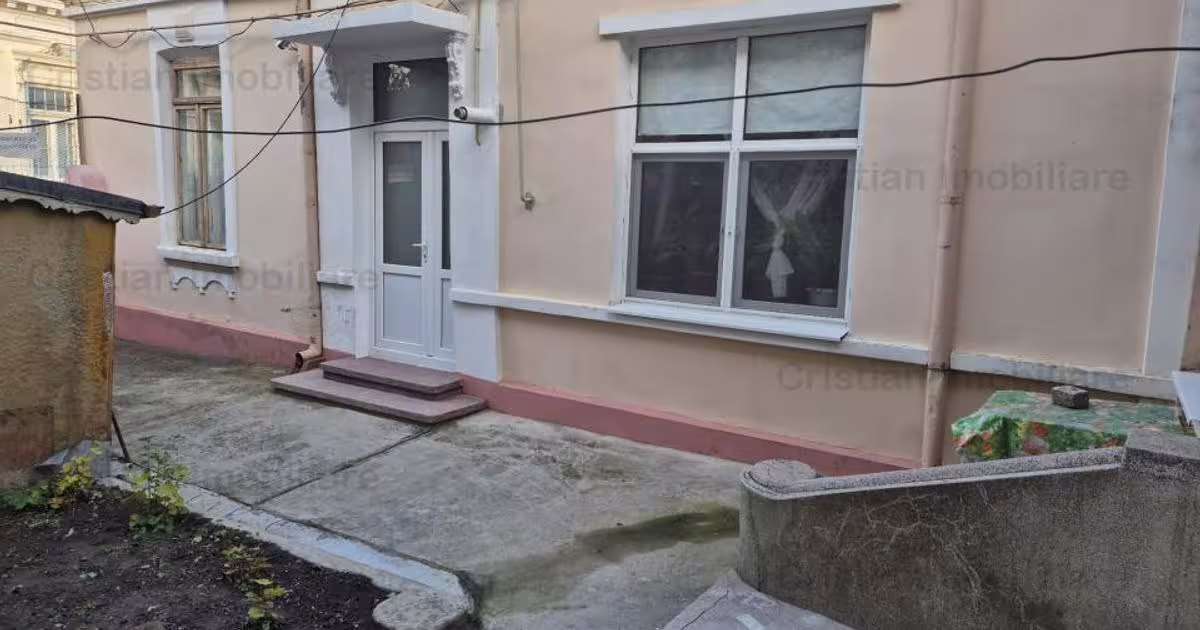 Casă cu 3 camere în zona Apollo, Brăila