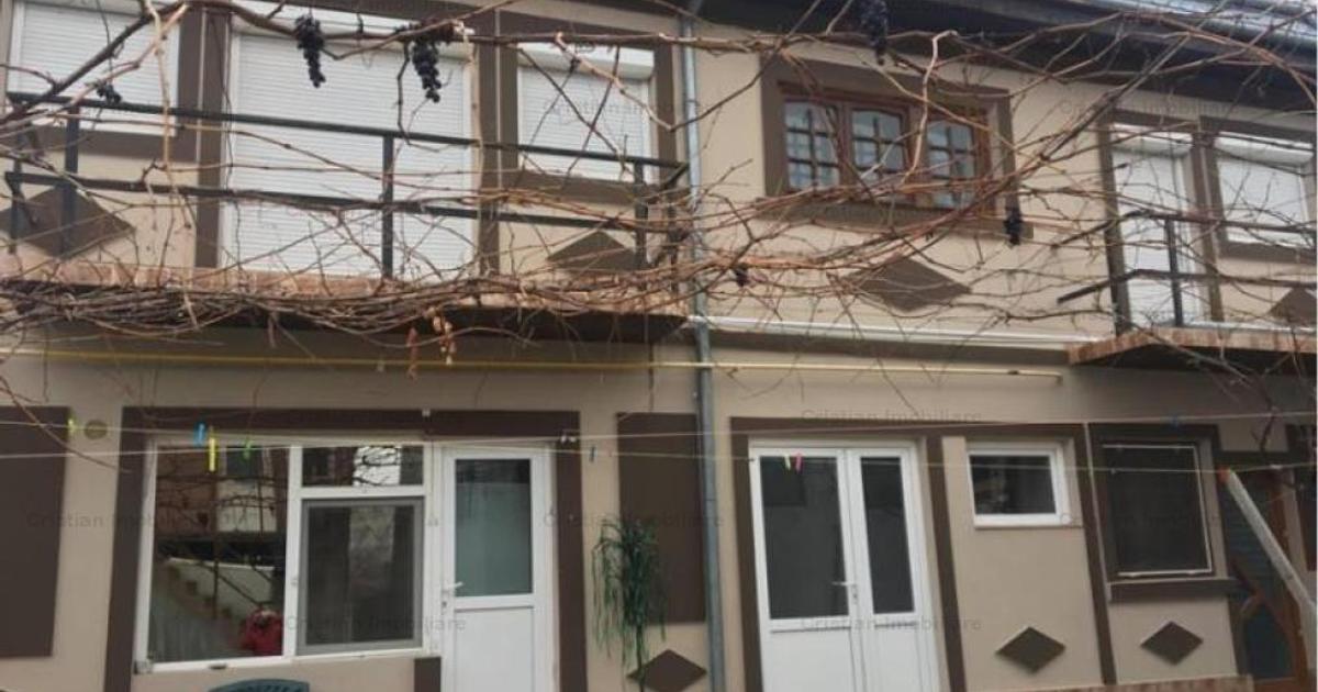 Casă cu 14 camere în zona Central, Brăila