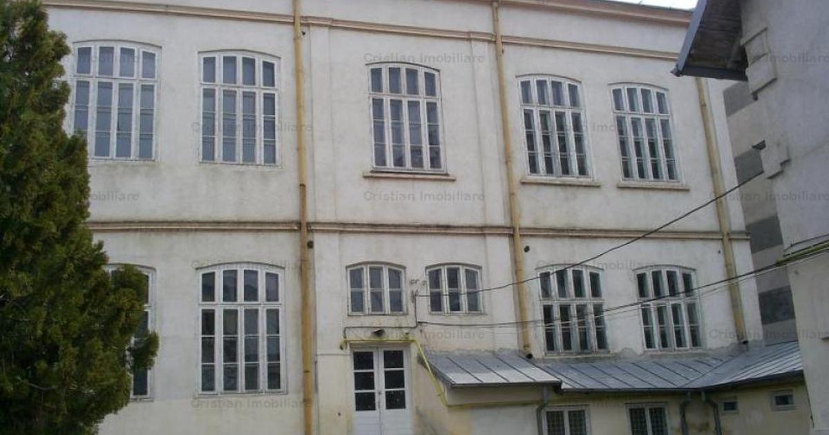 Casă cu 20 camere în zona Central, Brăila