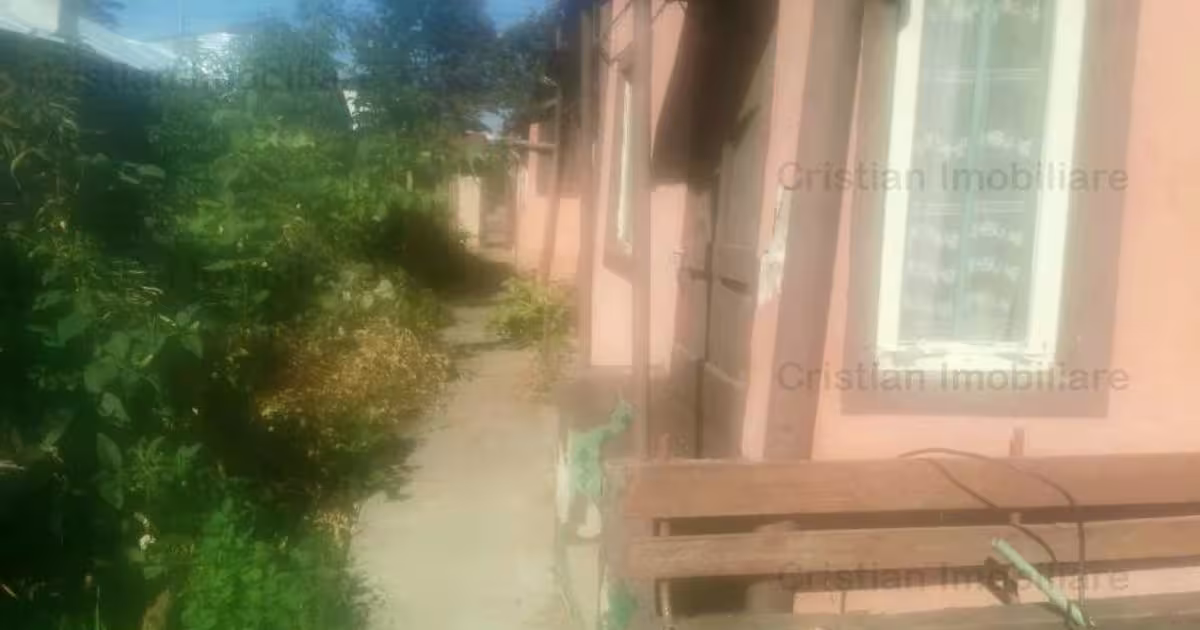 Casă cu 5 camere în zona Central, Brăila