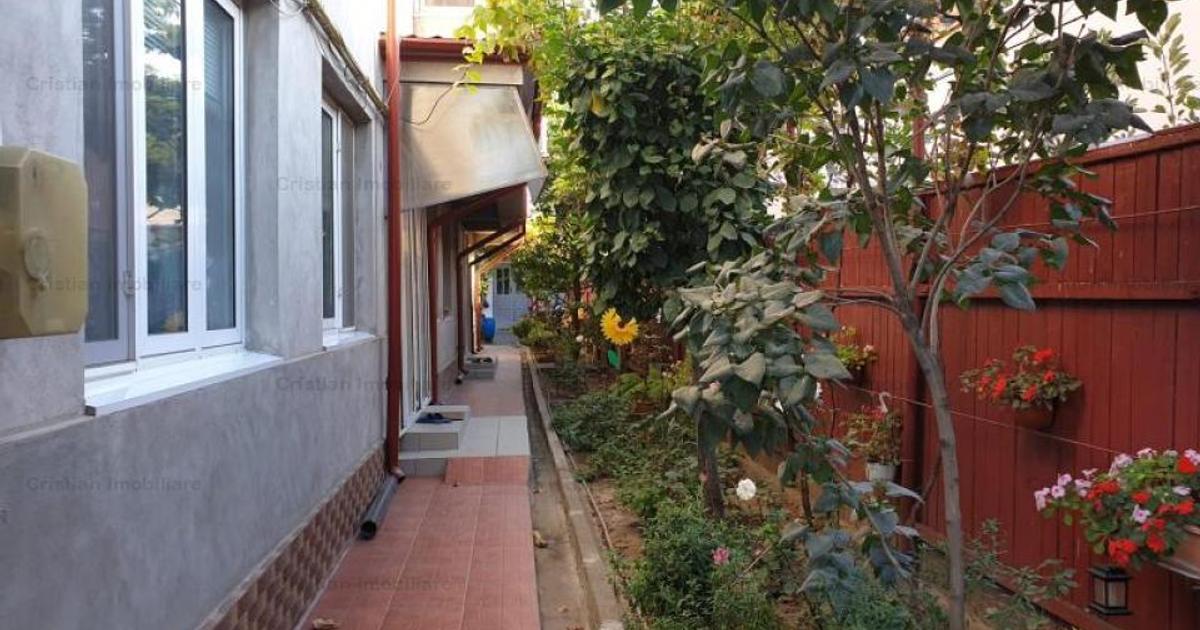 Casă cu 5 camere în zona Central, Brăila