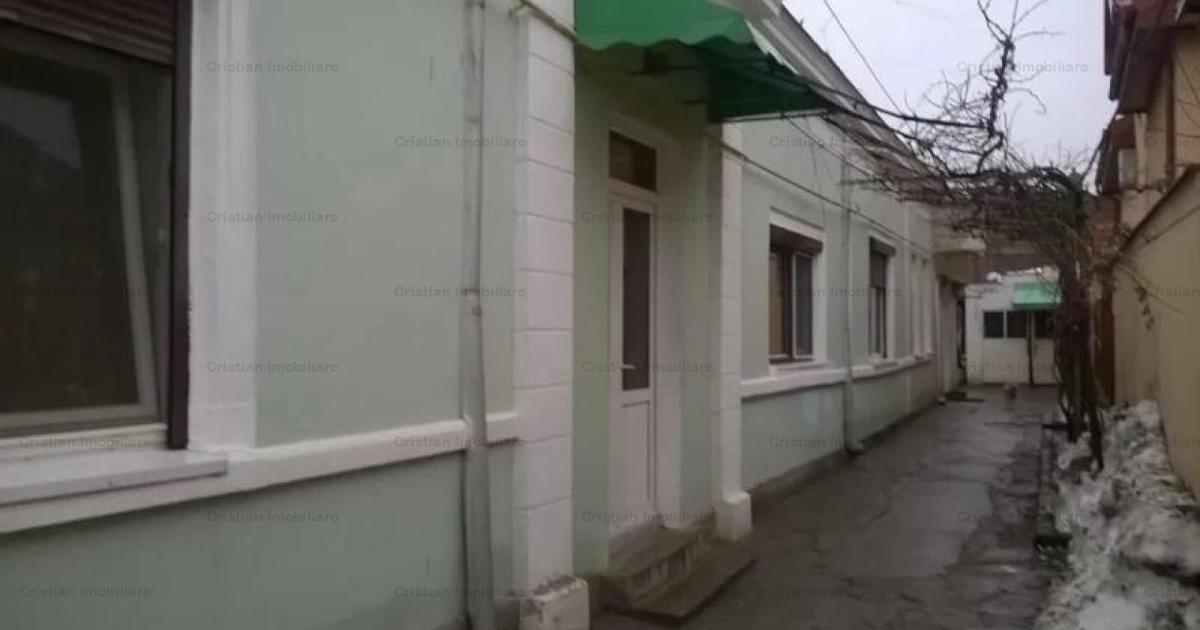 Casă cu 4 camere în zona Central, Brăila