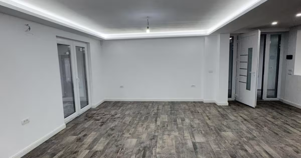 Casă cu 4 camere în Călugăreni