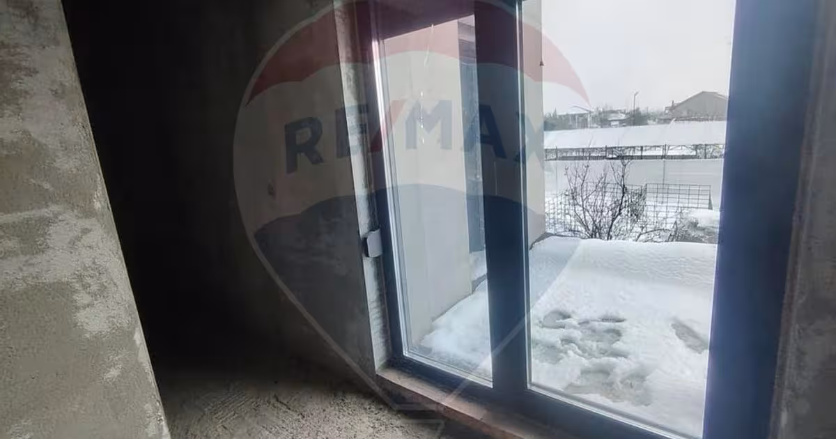 Casă cu 5 camere în Câmpineanca